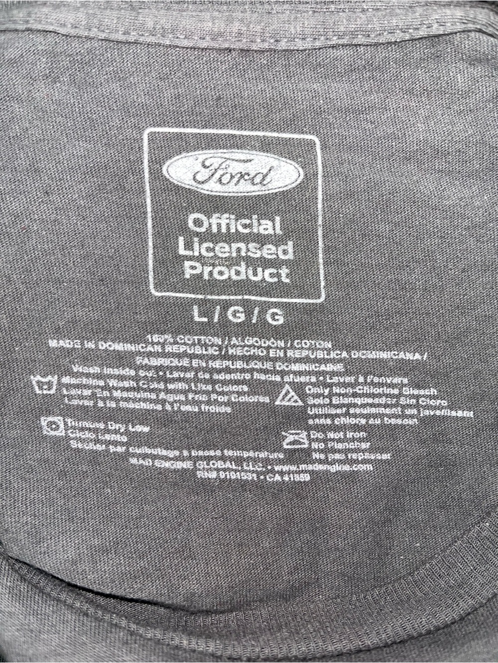 Grey Ford Mustang T-Shirt - Picture 4 of 4